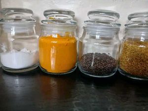 Set of 12 Clear Glass Spice Jars with Lids