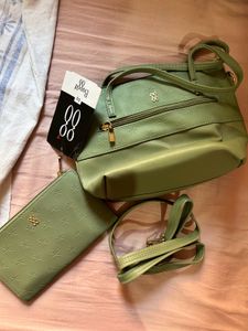 Stylish Green Handbag