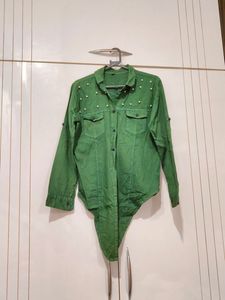 Shirt With Waist Knot