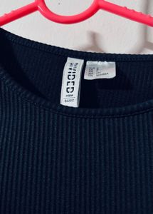 Black Ribbed Top