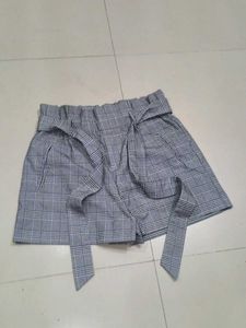 Plaid Tie-Waist Short Skirt