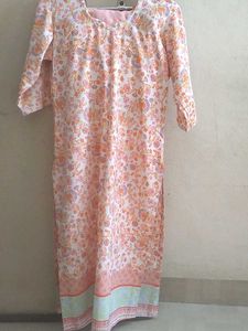 Pakistani Straight Kurti Pant Set.