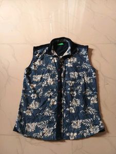 Floral Print Sleeveless Shirt