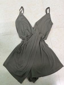 Cute Romper ❤️ ( new unused from UAE) 🇦🇪