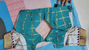 new zari Checked batik hand block print Saree