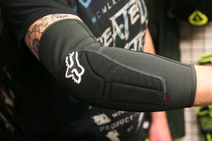 MTB Cycling Elbow Guards – Medium