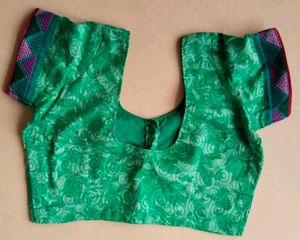 Green Saree With Blouse