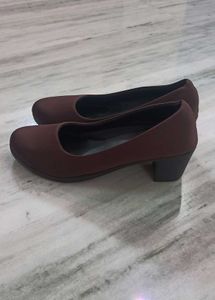 Tulips Brown Ballerinas Block Heels
