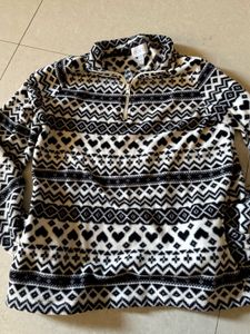 Cozy Patterned Fleece sweater for winger