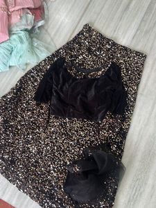 Sequin Lehenga Choli Set (M)