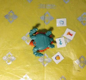 Set Of-8 Aquarium Toys...(From Kinder Joy)