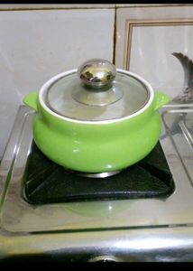 Ceremic Bowl With Glass Lid