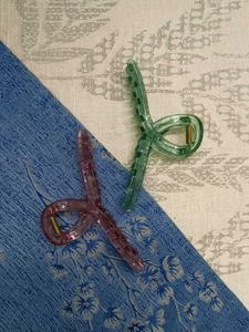 Claw Hair Clips - Green & Pink (any one @119)