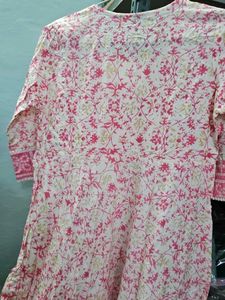 Red &amp; White Printed Kurta Pillzo S Set With Dupatt