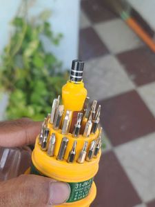 31 In 1 Screw Driver Toolkit