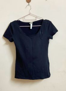 Basic Black Top Brand- H&M