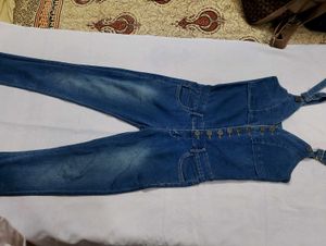 Versace Dangri For Womens 15-21 Age