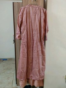 Elegant Embroidered Kurta