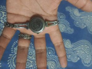 Elegant Women's Beike Watch