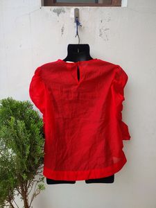 🎀SELL🎀H&amp;M Georgette Red Top NEW WITHOUT TAG
