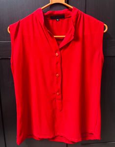 Red Sleeveless Shirt Top