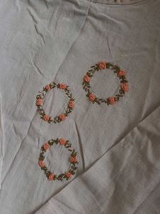Elegant Floral Embroidered Kurta