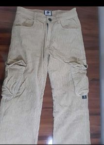 Cargo Chic: Stylish Beige Pants