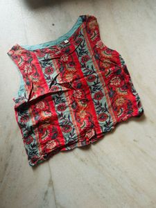 Floral Print Sleeveless Top
