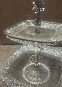 Elegant 2-Tier Serving Stand