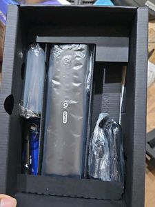 Oral-B Io8 Electric Toothbrush, 6 Smart Modes