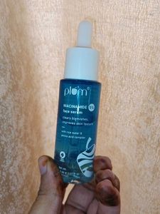 Plum Niacinamide Face Serum