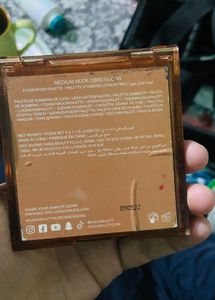 Huda Beauty Nude Eyeshadow Palate