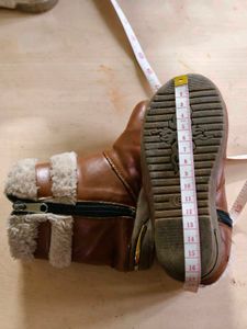 Footwear selling all together