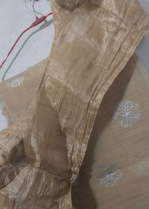 SAREE +FREE BLOUSE [only in 800 rupees ]