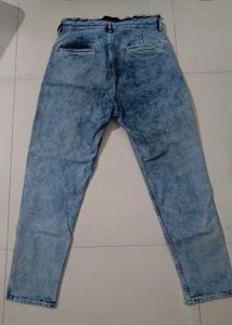 Boyfriend Fit High-Rise Jeans