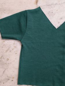 V Neck Croptop