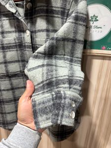 H&amp;M Womens Plaid Felted Flannel Shacket