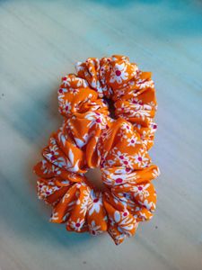 6 Handmade scrunchies❤️❤️