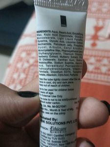 LipzLite Lip Lightening Cream