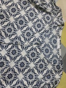 Trendy Comfortable Top with 3/4 sleeve