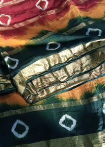 Ethnic Red &amp; Green Sungdi Cotton