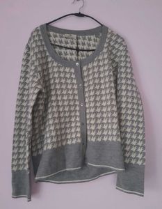 A Grey Cardigan🎀