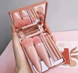 Portable Makeup Brush Set