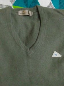 Monte Carlo V-Neck Sweater