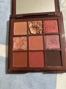 HUDA BEAUTY Nude Rich Palette