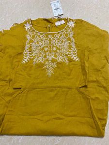 🌻Embroidered Mustard Dress🌻