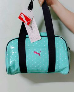Cute Puma Handbag.✨
