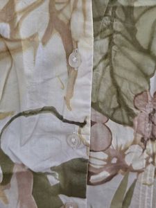 Green Floral Sleeveless Top (Autumn vibes)