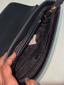 UNUSED Chic Black Crossbody Bag (Prive Rome)