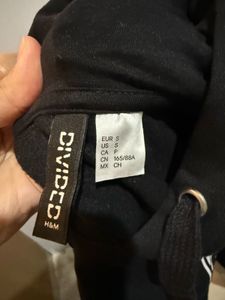 H&amp;m Black Printed Hoodie